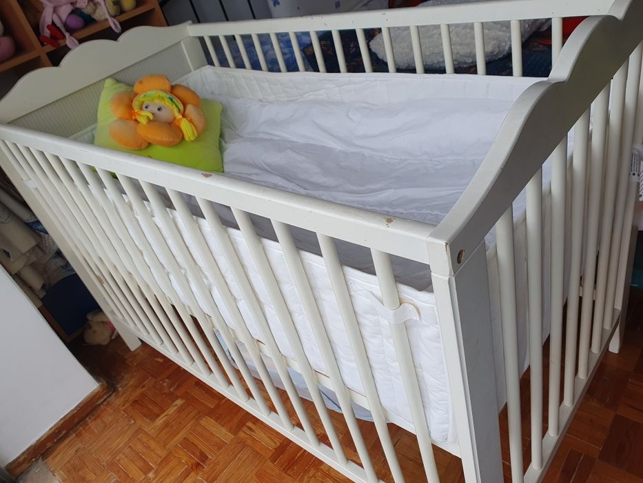 Berço de Bebé Usado Ikea