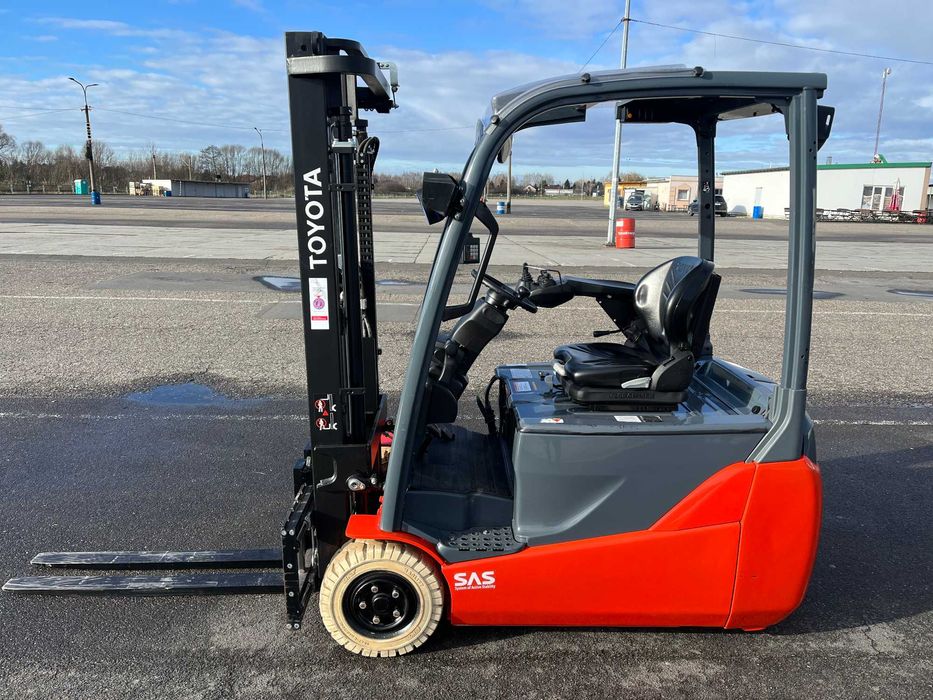 Wózek widłowy elektryczny TOYOTA TRAIGO 16 48V - 8FBET16 - 2015 rok