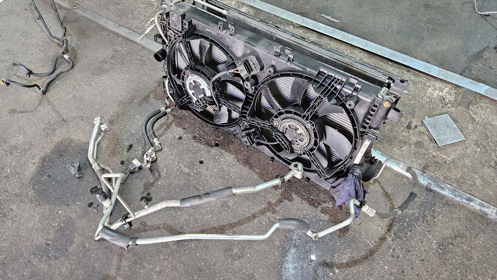 Chłodnice komplet chłodnic A20DTH 2.0 cdti automat opel insignia a