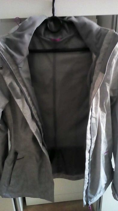 Przeciwdeszczowa kurtka + polar Quechua (roz. XS)