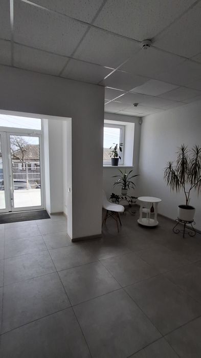 Продаж торгово-офісного приміщення750м2., м.Васильків