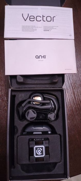 Робот Anki Vector