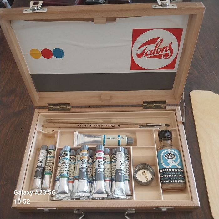Estojo de Pintura Vintage em Madeira (Óleo) - Royal Talens Completo