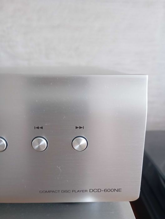 Odtwarzacz CD Denon Dcd 600