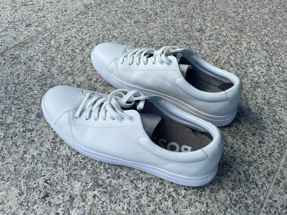 HUGO BOSS Skórzane Sneakersy Białe r. 45 – Oryginalne, Stan Bardzo Dobry