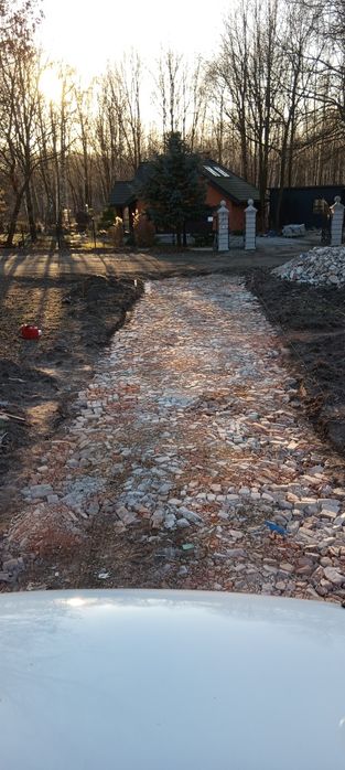 Usługi mini koparką, transport wywrotką.