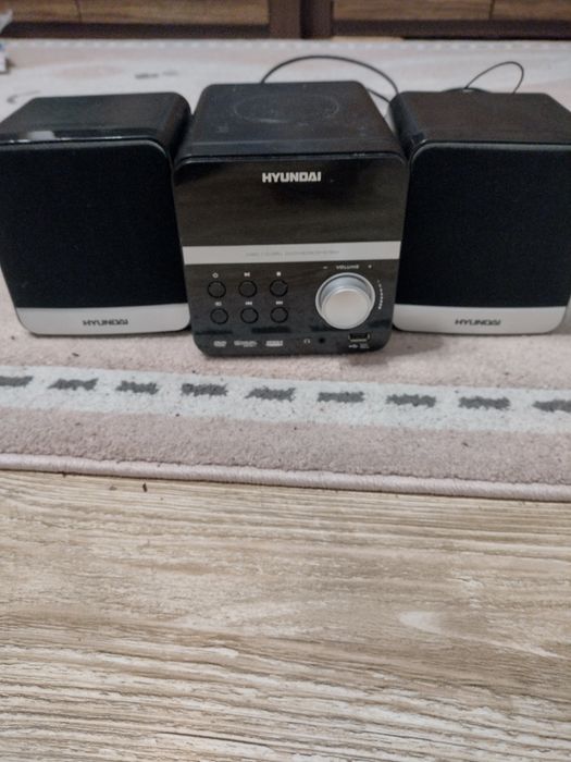 Mini wieża Hyundai, bardzo dobry stan