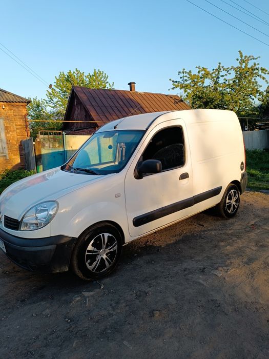 Продам renault kenwoo 2008 год дизель 1.5 k9k