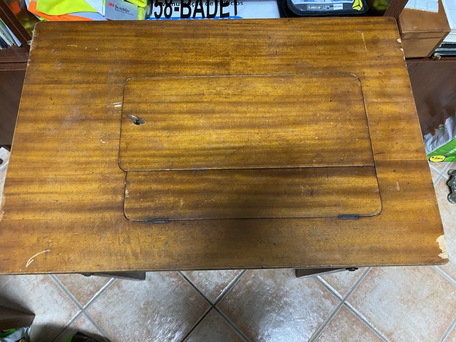 Maquina de Costura antiga Oliva