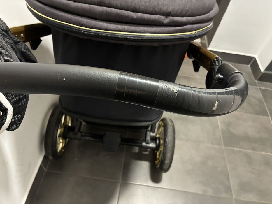 Wózek dziecięcy Junama Gold 3w1 z bazą isofix