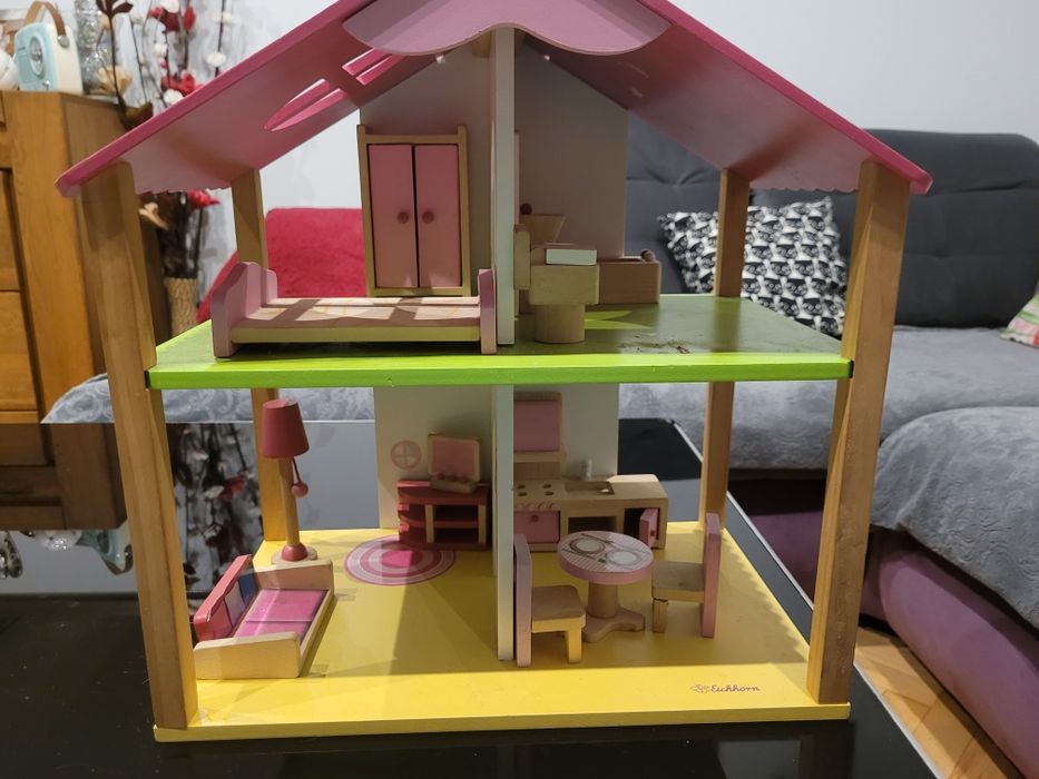 Drewniany domek dla lalek EINCHORN