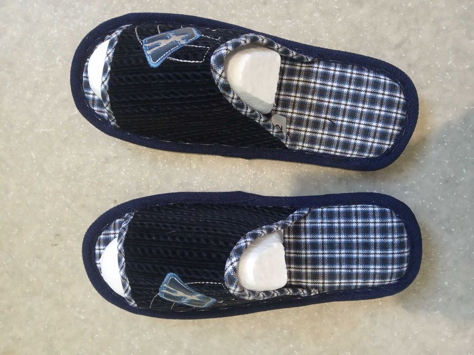 Тапочки мужские домашние.