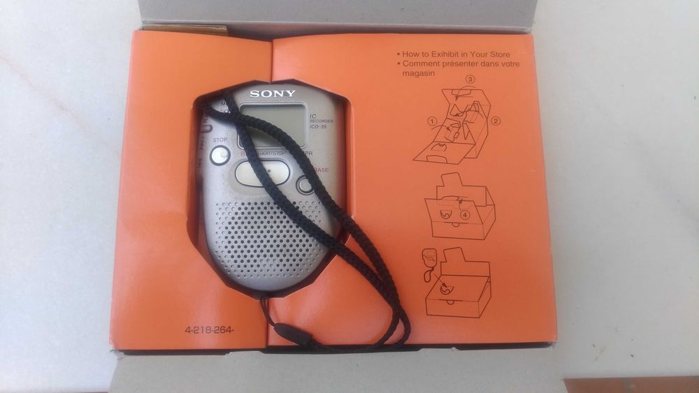 Sony ICD-35 Voice Recorder in Good Condition (Professional or Collector's Item)64552832196995122