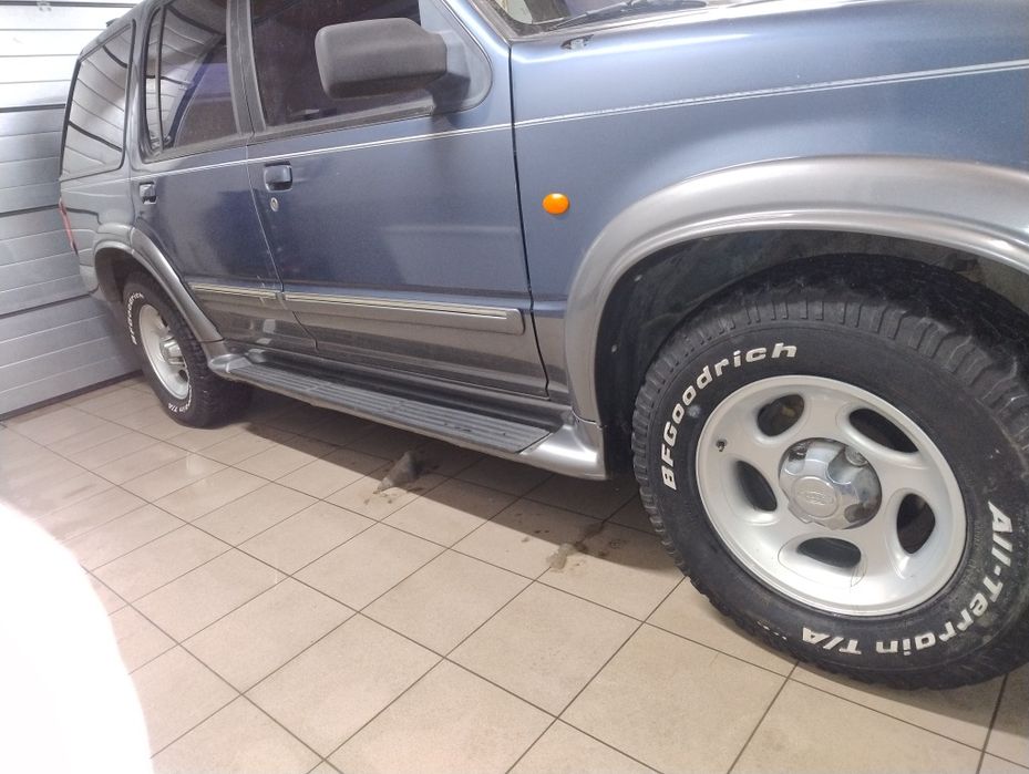 Продам Ford explorer