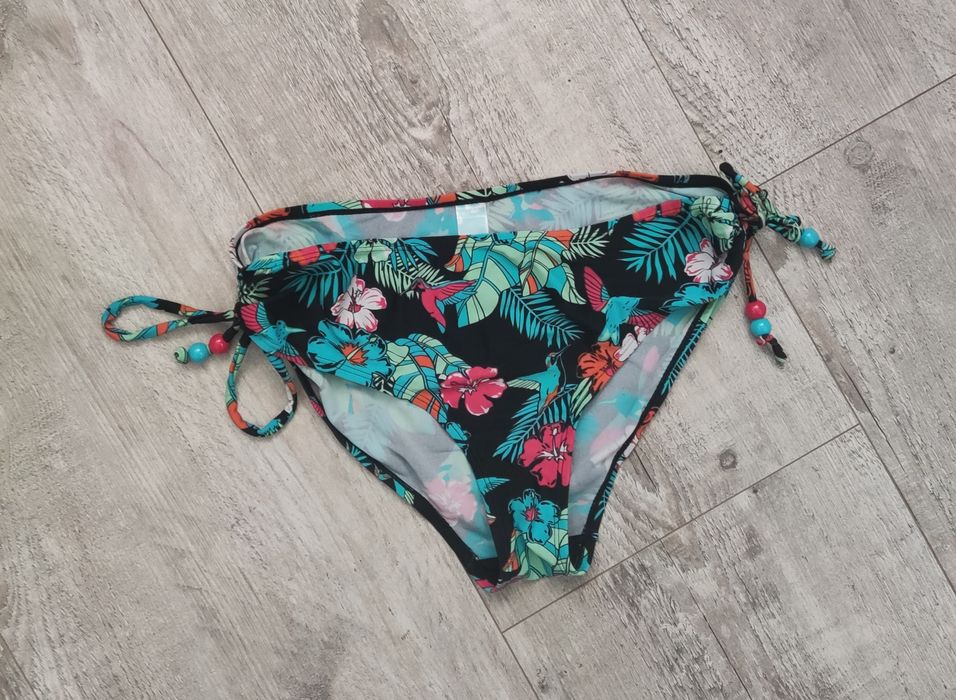 Kolorowe figi damskie 42 XL do stroju kąpielowego
