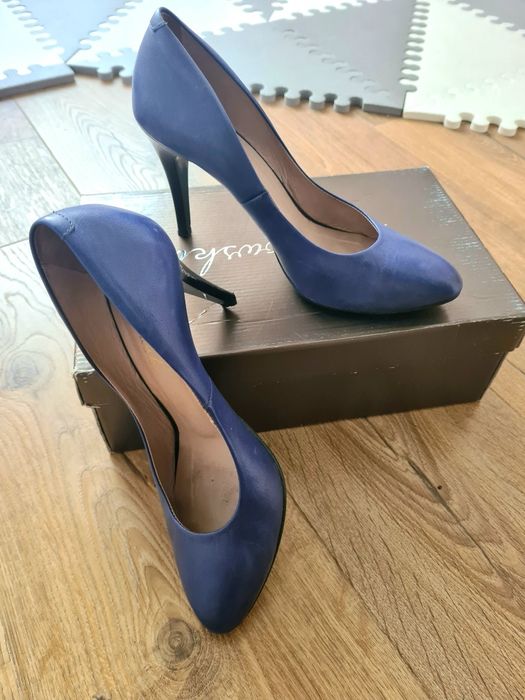 Niebieskie czółenka - szpilki r.37,5