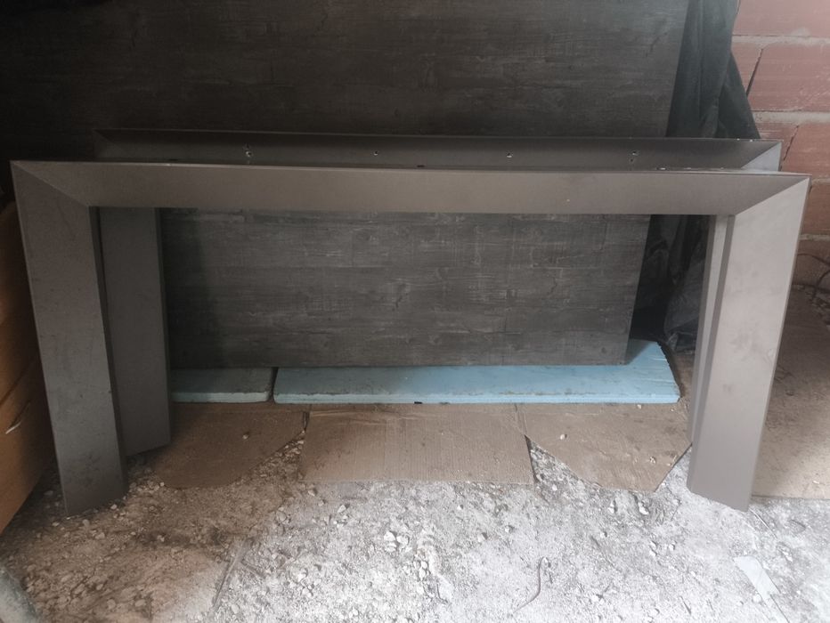 Mesa de sala em vidro