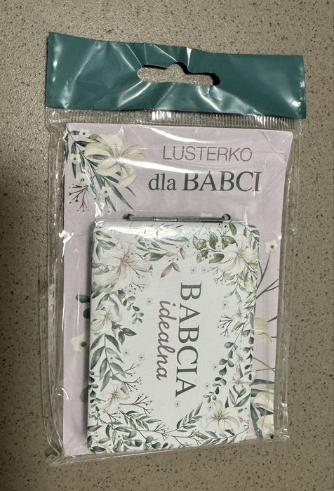 Lusterko prezent dla babci