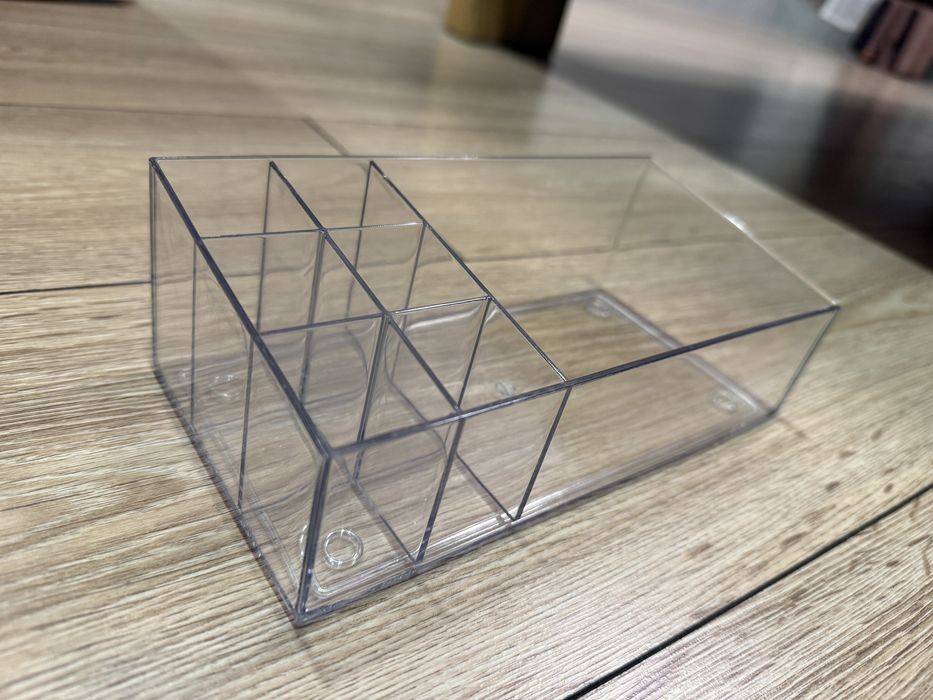 Прозорий органайзер для зберігання косметики