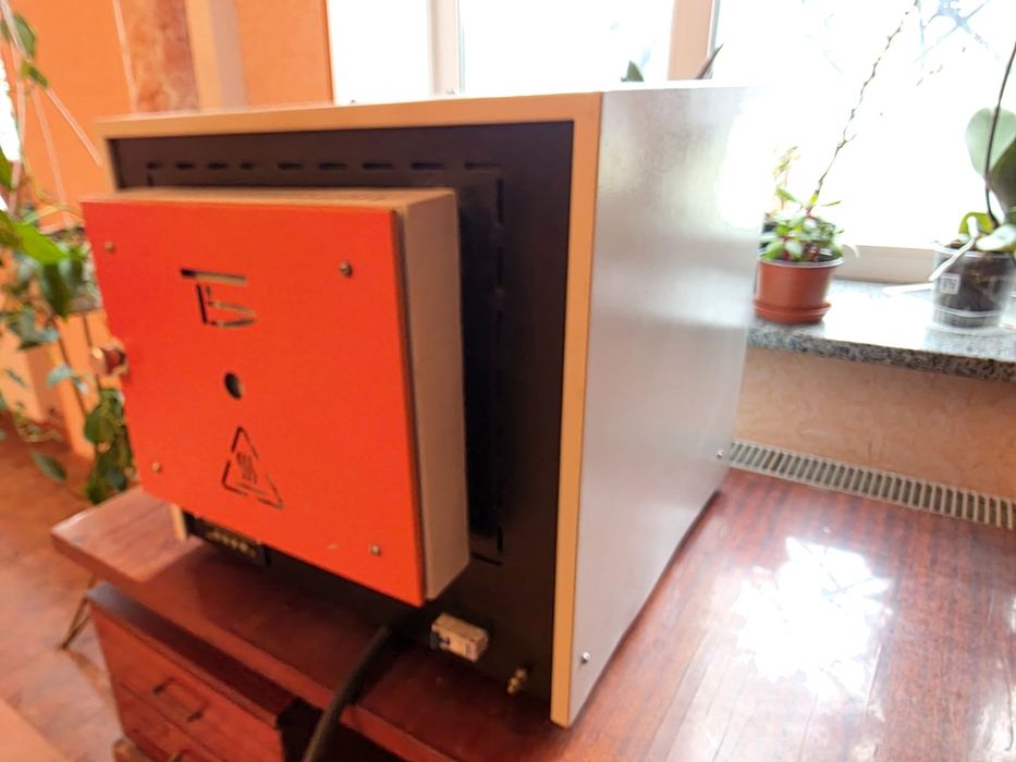 Муфельна піч майже нова