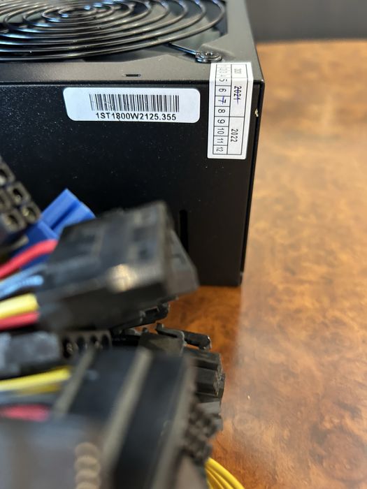 Блок питания к компьютеру 1800 ватт