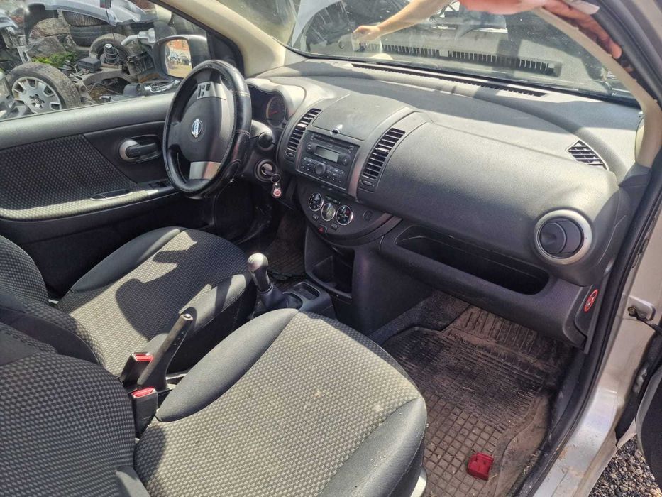 ćwiartka błotnik tył lewa nissan note e11 1.6 lak KY0