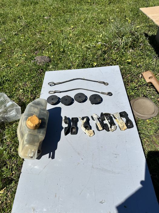 Capot Nissan d21 88-94 e outras peças