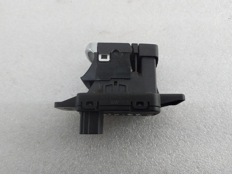 Botão / interruptor travão de parque RENAULT Megane IV (B9A/M_)