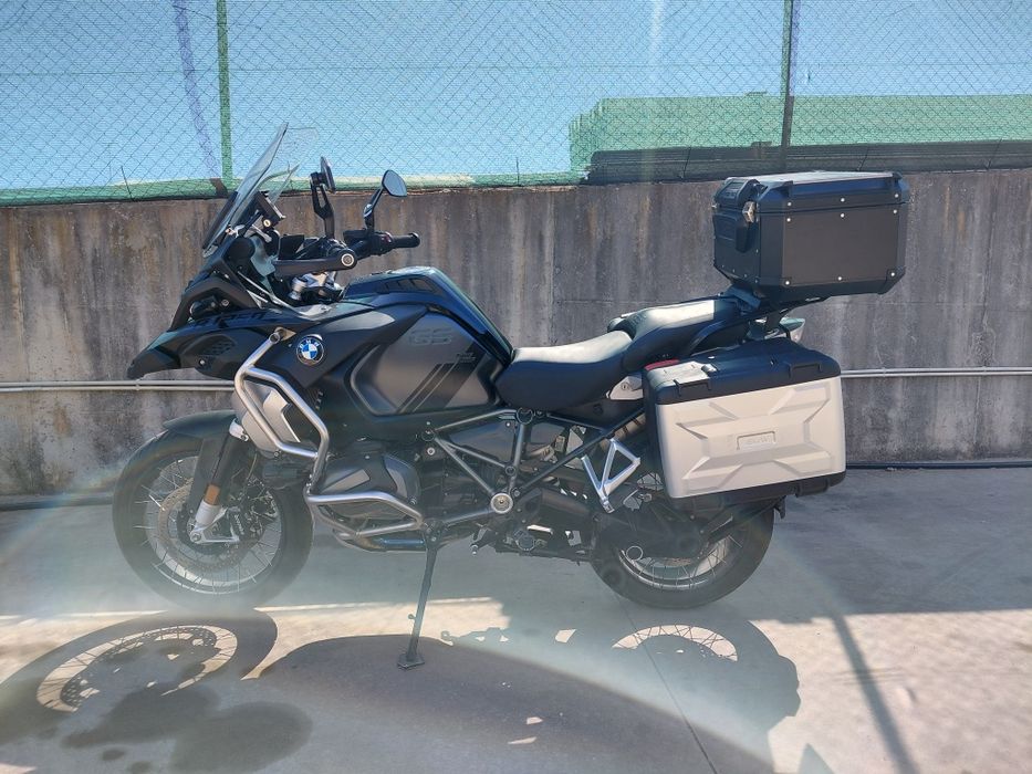 BMW R1250 GSA Triple Black