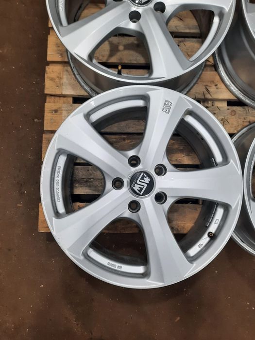 Диски BMW ,VW T5 R 18 є інші диски див.(УСІ ОГОЛОШЕННЯ АВТОРА)