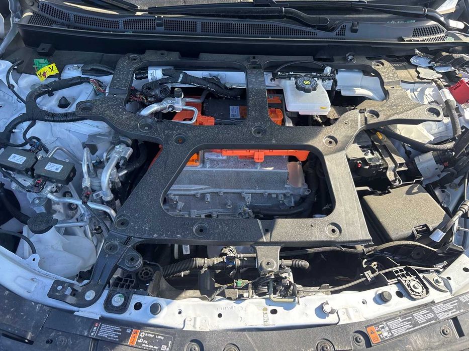 Разборка автомобиля на запчасти Chevrolet Blazer EV. Блэйзер Электро