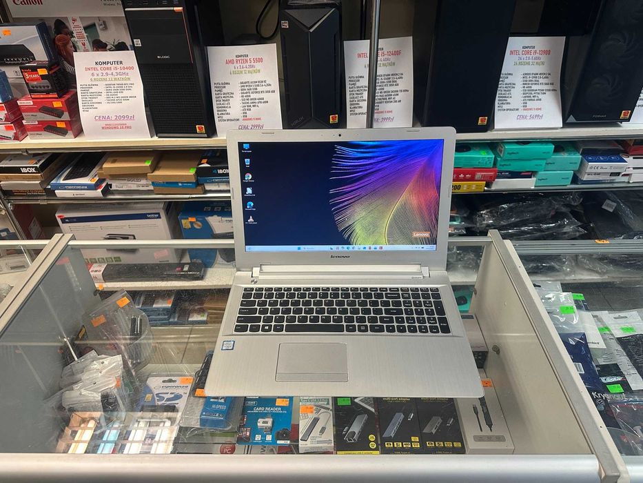 Laptop Lenovo Z51-70 i3-5005U 15,6" 8GB ssd 256GB R7 M360 2GB Win 11