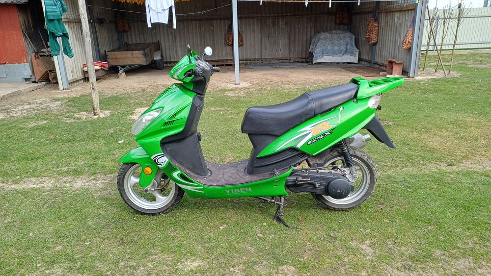 Продам скутер YIBEN 150 куб