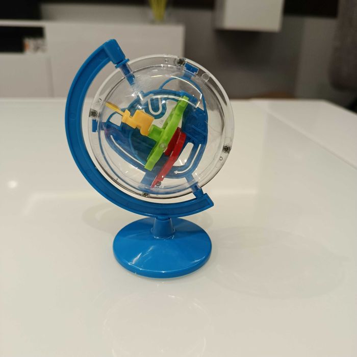 Mini zabawka logiczna, labirynt 3D, globus, kulka do celu, łamigłówka