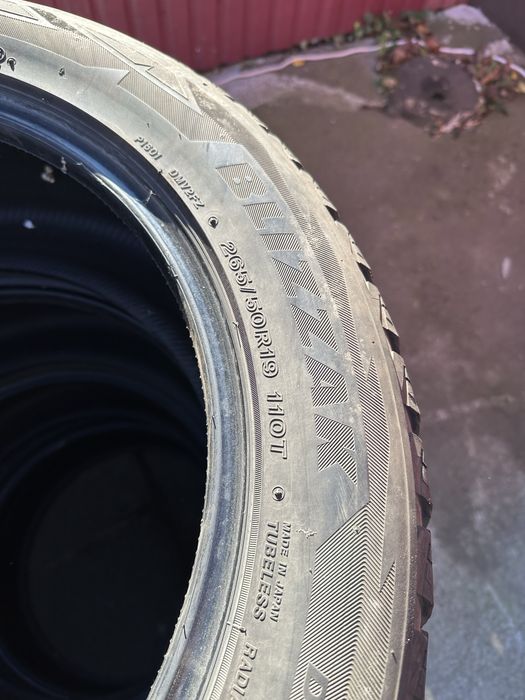 Гума зимова BRIDGESTONE BLIZZAK 265/50.18