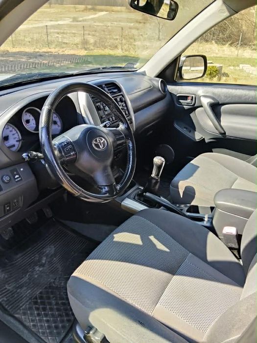 Toyota rav 4 2005r