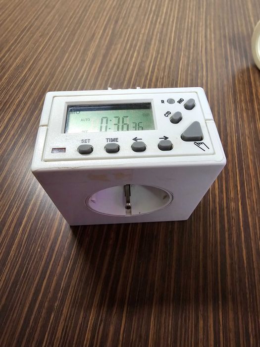 Електронний розетковий таймер TE109 та Kanlux TM3