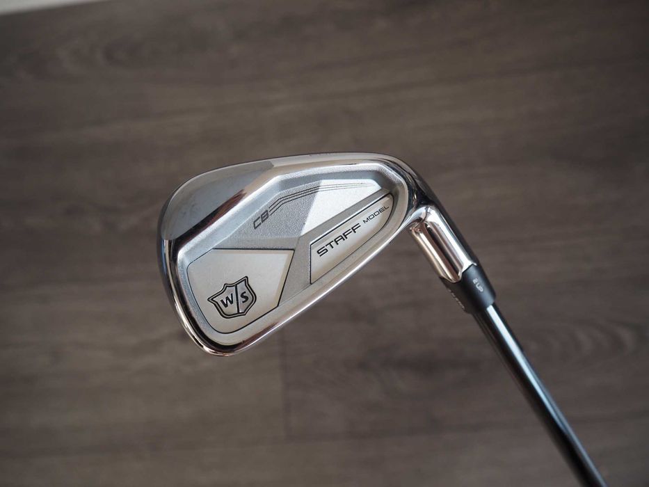 Kij do golfa Wilson Staff Cb Forged Iron 7 Idealny na pierwszy kij