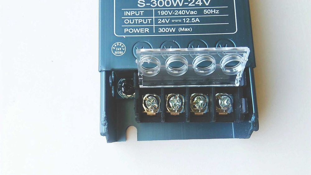 Импульсный Блок Питания/DC Адаптер в метал. корпусе на 24В 8А 200Вт