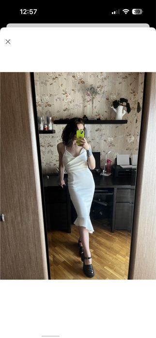 Сукня біла asos на розпис