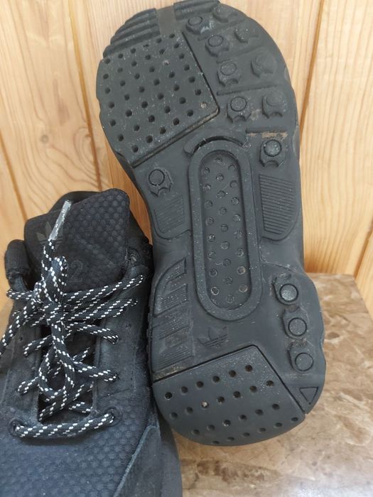 Фирменные демисезонные кроссовки " Adidas ZX 22"