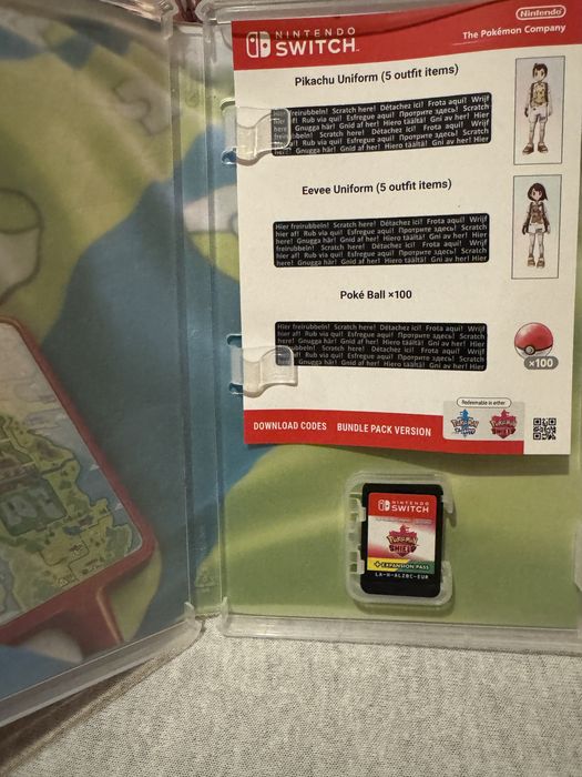 Pokemon Shield  + Expansion Pass + kody