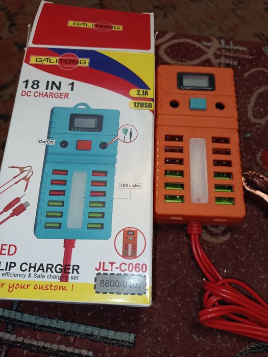 Зарядний багатофункціональний пристрій 18в1 м.JLTС060