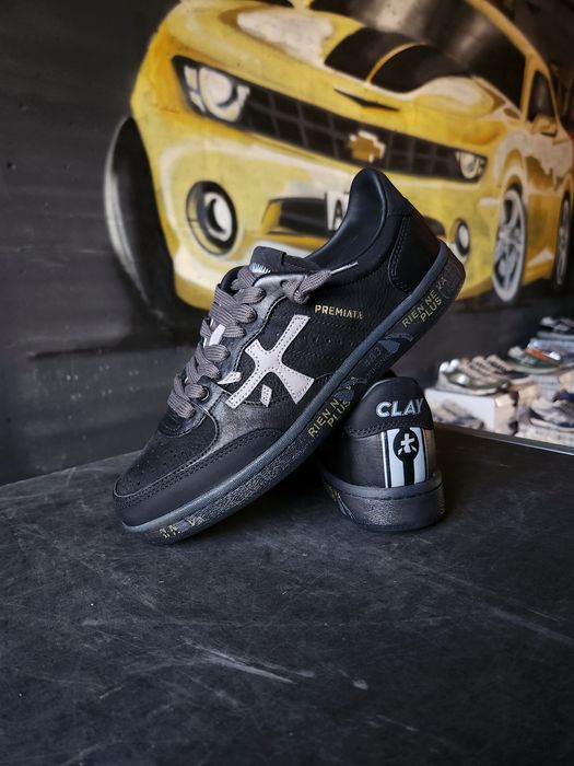 Premiata Clay 8439 в наявності.