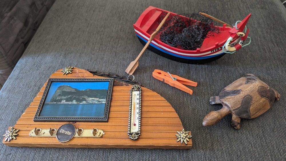 Souvenirs Diversos - Espanha, França, Dubai, Argentina, etc