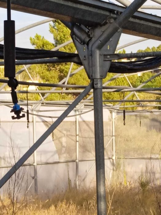 Vendo estufas metálicas