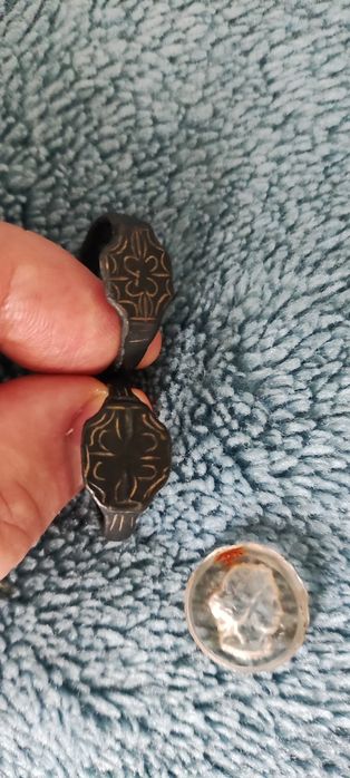 Продам колечки персні різні