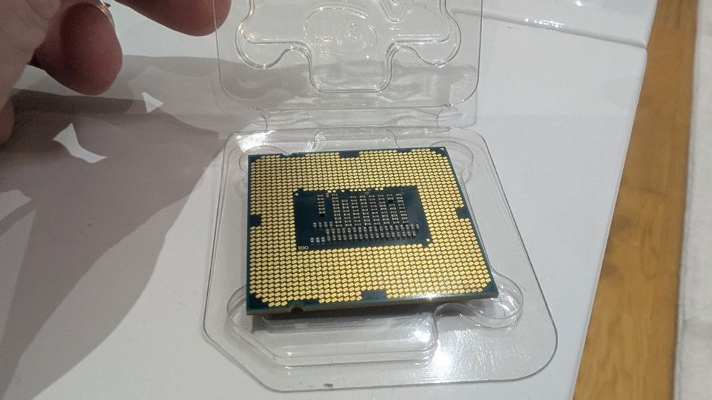 Процессор Intel Pentium G2130