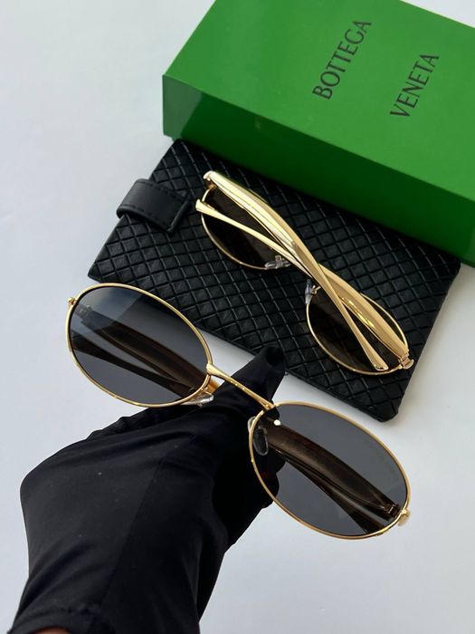 Окуляри  Bottega Veneta  нова колекція