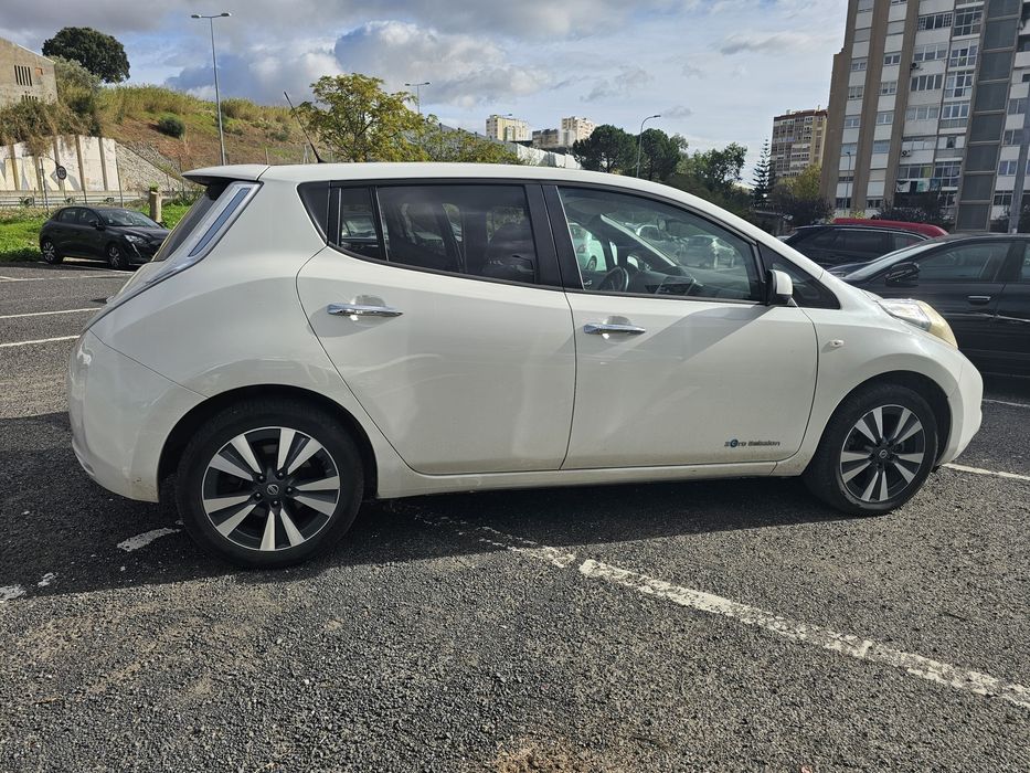 Nissan leaf Acenta 30kwh
